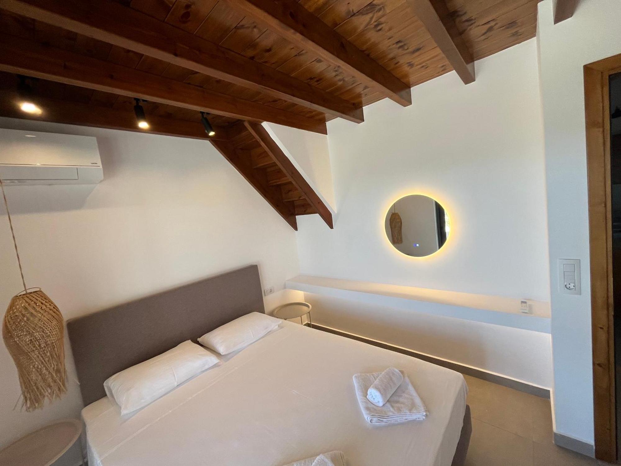 Cato Agro 3, Seafront Villa With Private Pool Afiartis Buitenkant foto